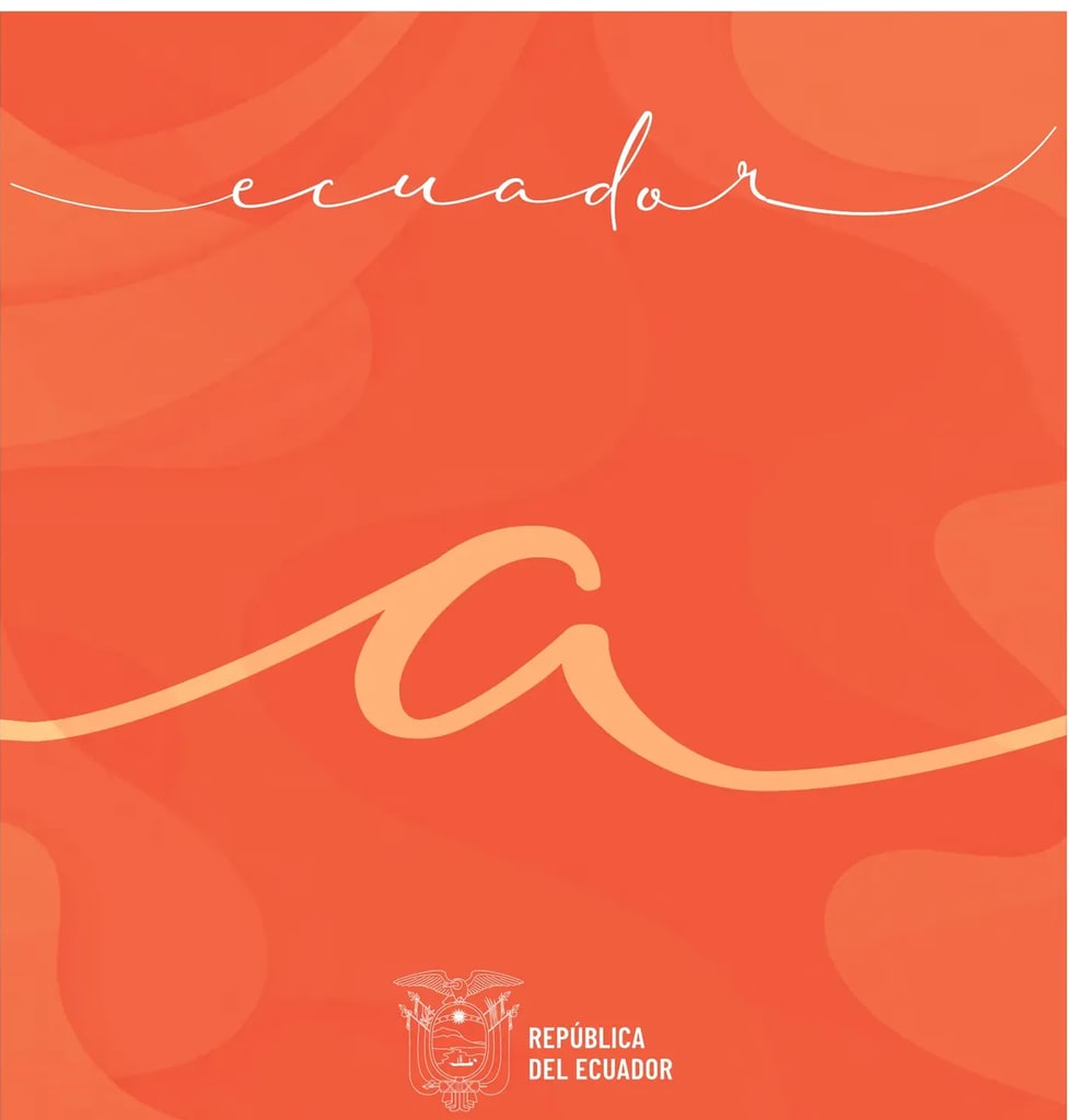 Palabra 'ecuador' en caligrafía manuscrita blanca sobre fondo naranja con formas orgánicas.