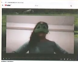 Captura de pantalla de una adaptación audiovisual de 'Las ranas'