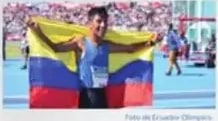 Recorte de El Comercio con foto de Óscar Patín y bandera de Ecuador.
