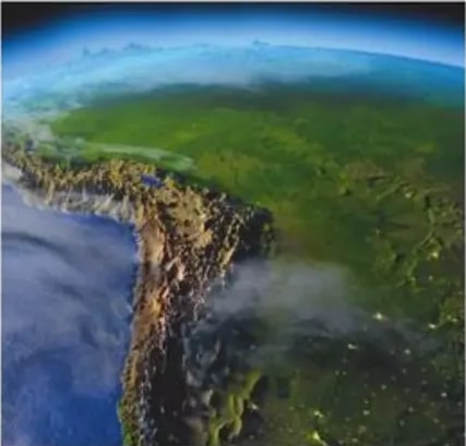 Vista satelital de los Andes ecuatorianos.