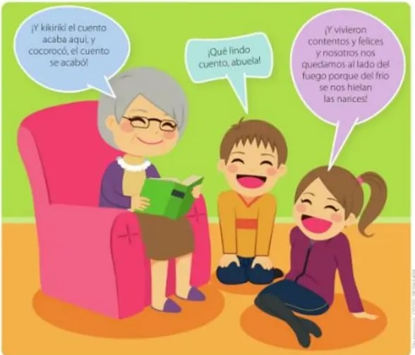 Abuela leyendo cuento con dos niños riendo.