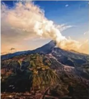 Volcán Tungurahua y la hoya de Patate (Baños).