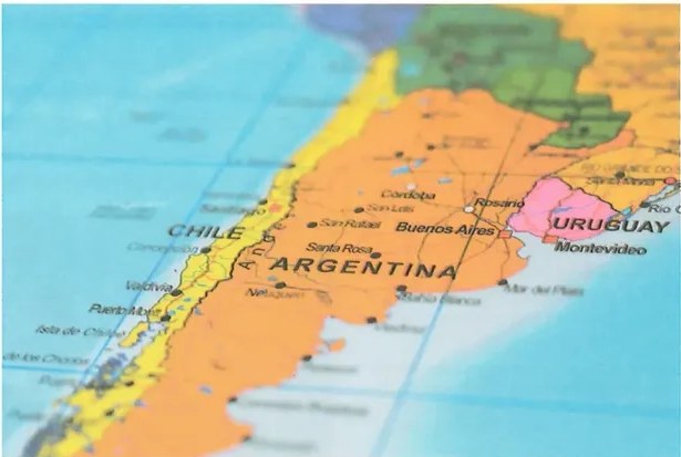 Figura 2 de Estudios Sociales · 10 EGB · 2025