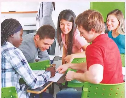 Figura 2 de Matematica · 9 EGB · 2025