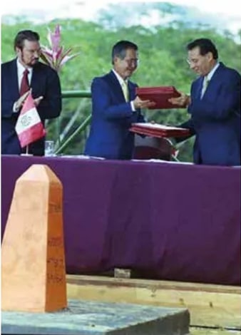 Foto de la posesión de Lucio Gutiérrez y Alfredo Palacio